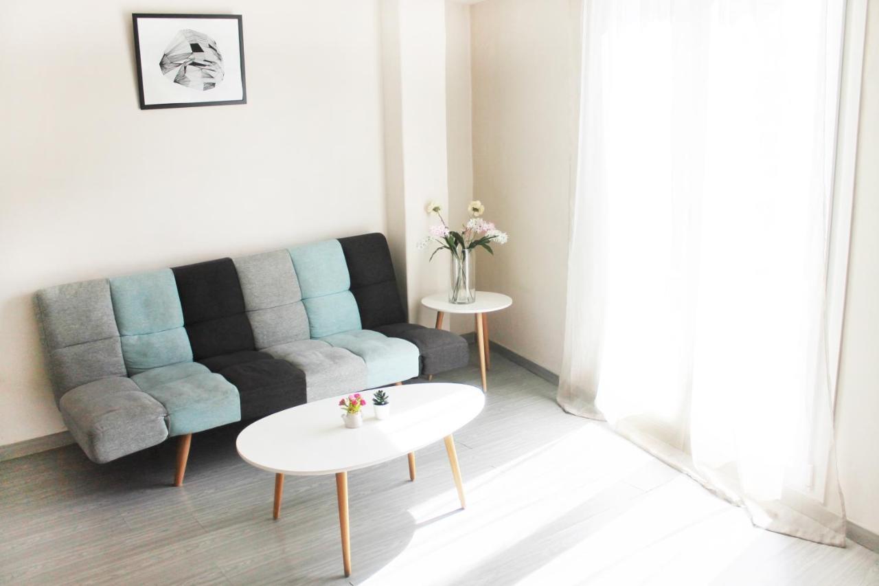 Wsd Golden Times 8 Apartment Hotel Athena Bagian luar foto