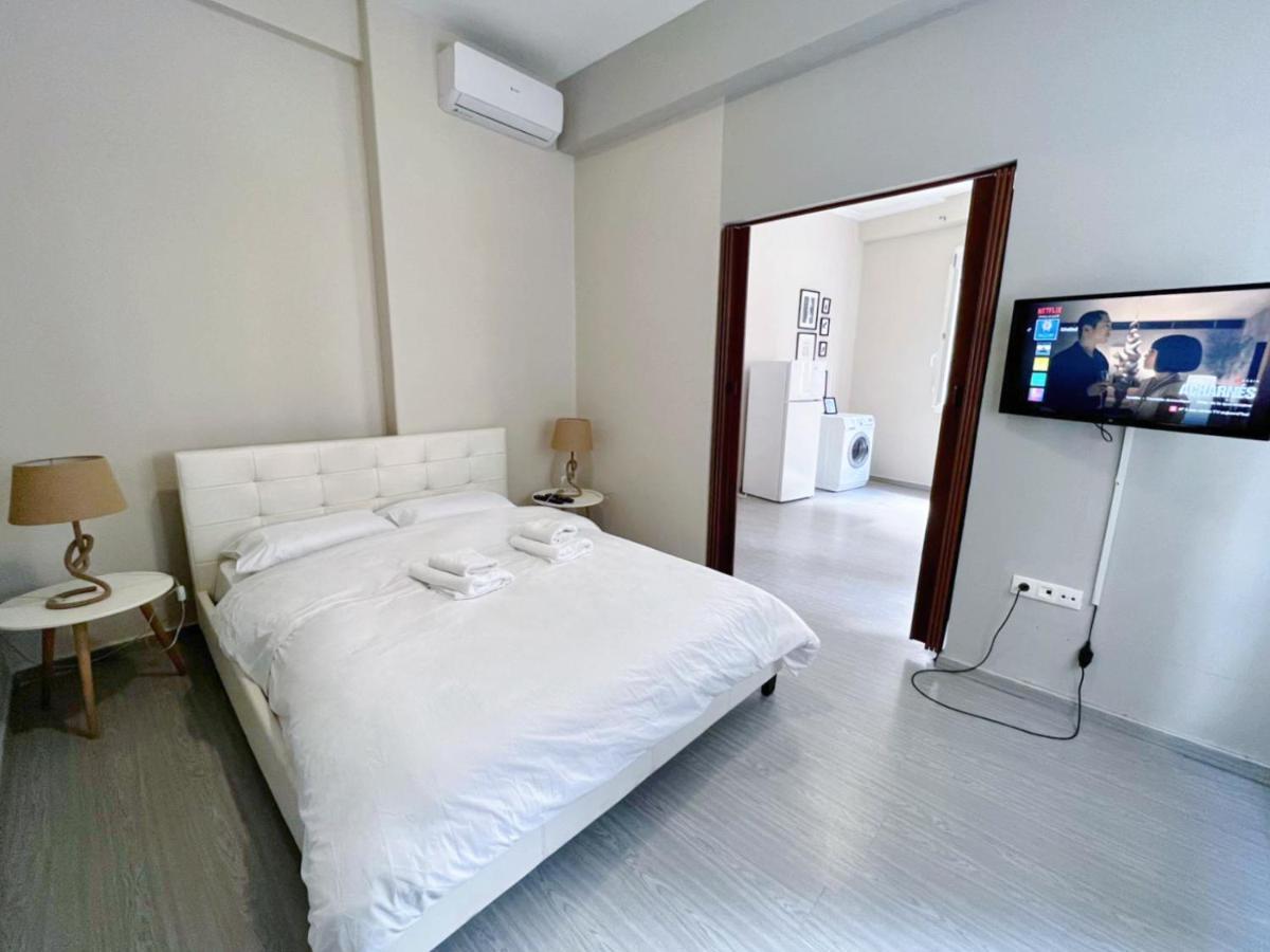 Wsd Golden Times 8 Apartment Hotel Athena Bagian luar foto