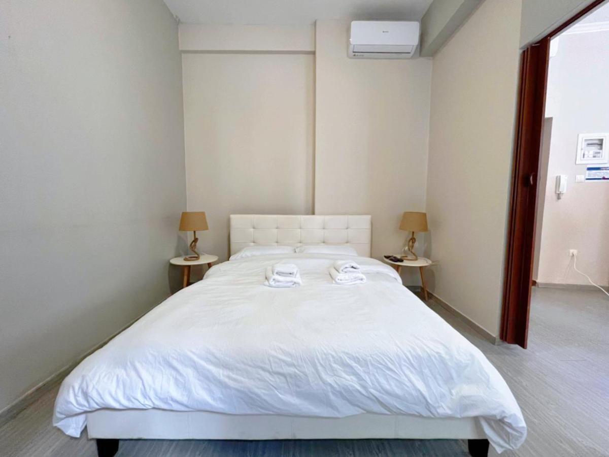 Wsd Golden Times 8 Apartment Hotel Athena Bagian luar foto